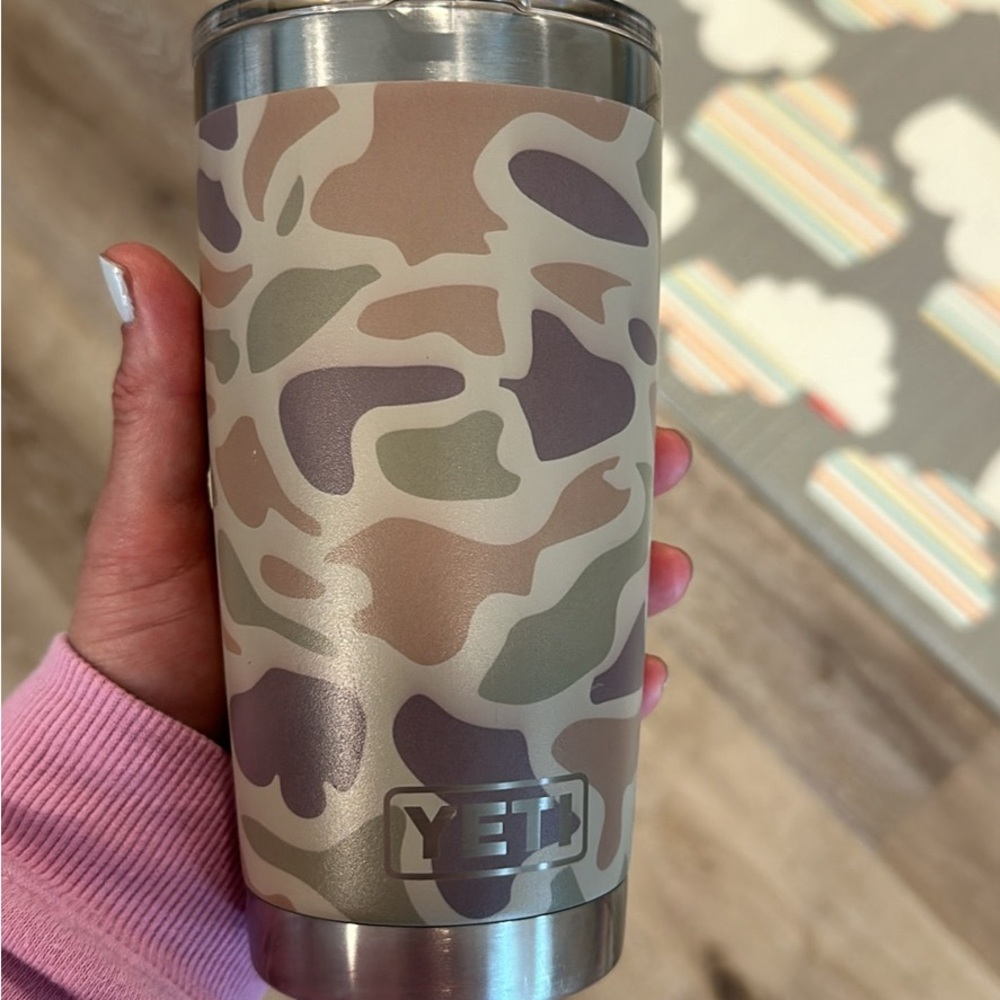 RARE Camo Yeti 20oz Tumbler
